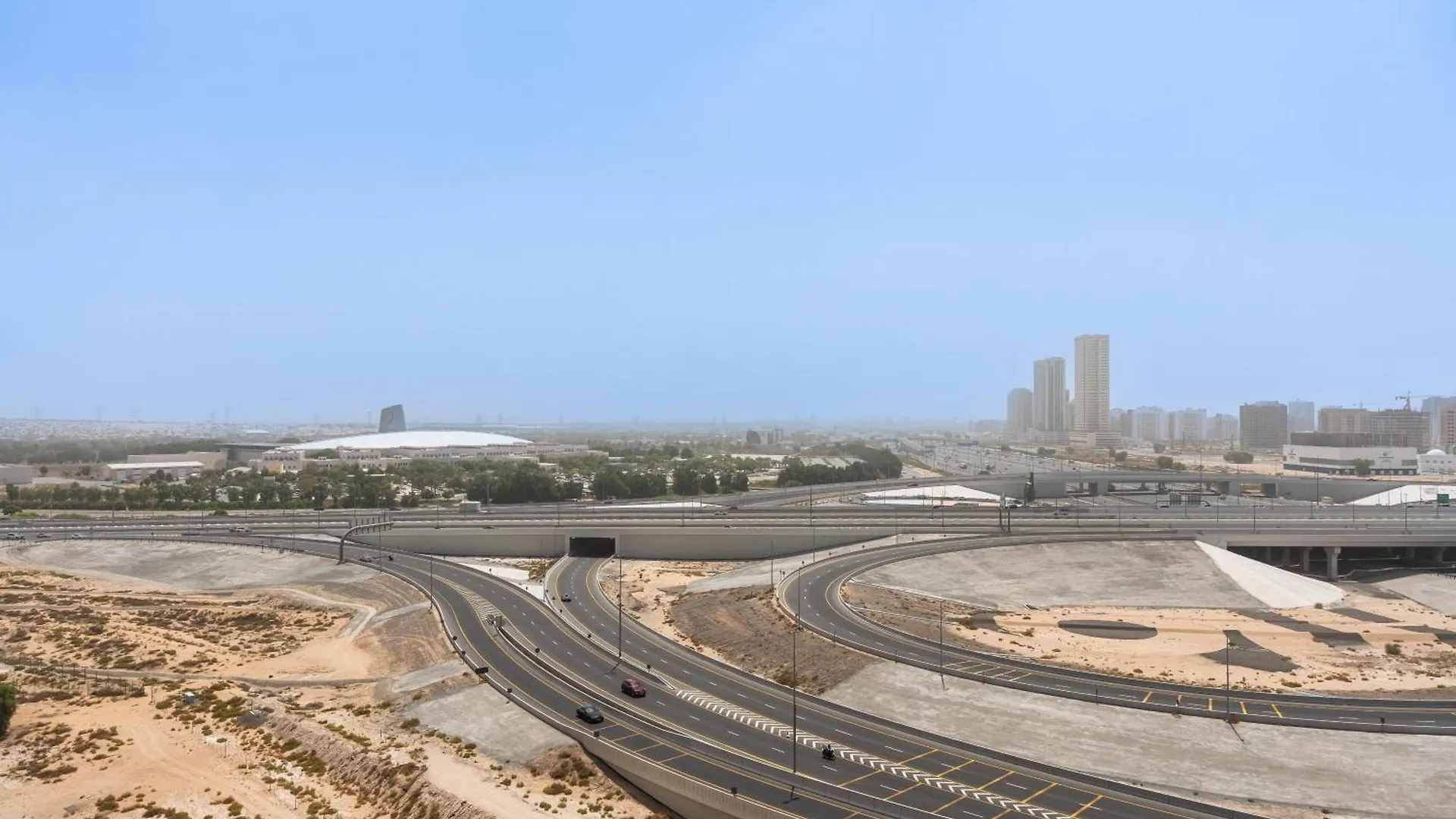 Stylish Studio Apartment In Binghatti Crystals Dubai United Arab Emirates