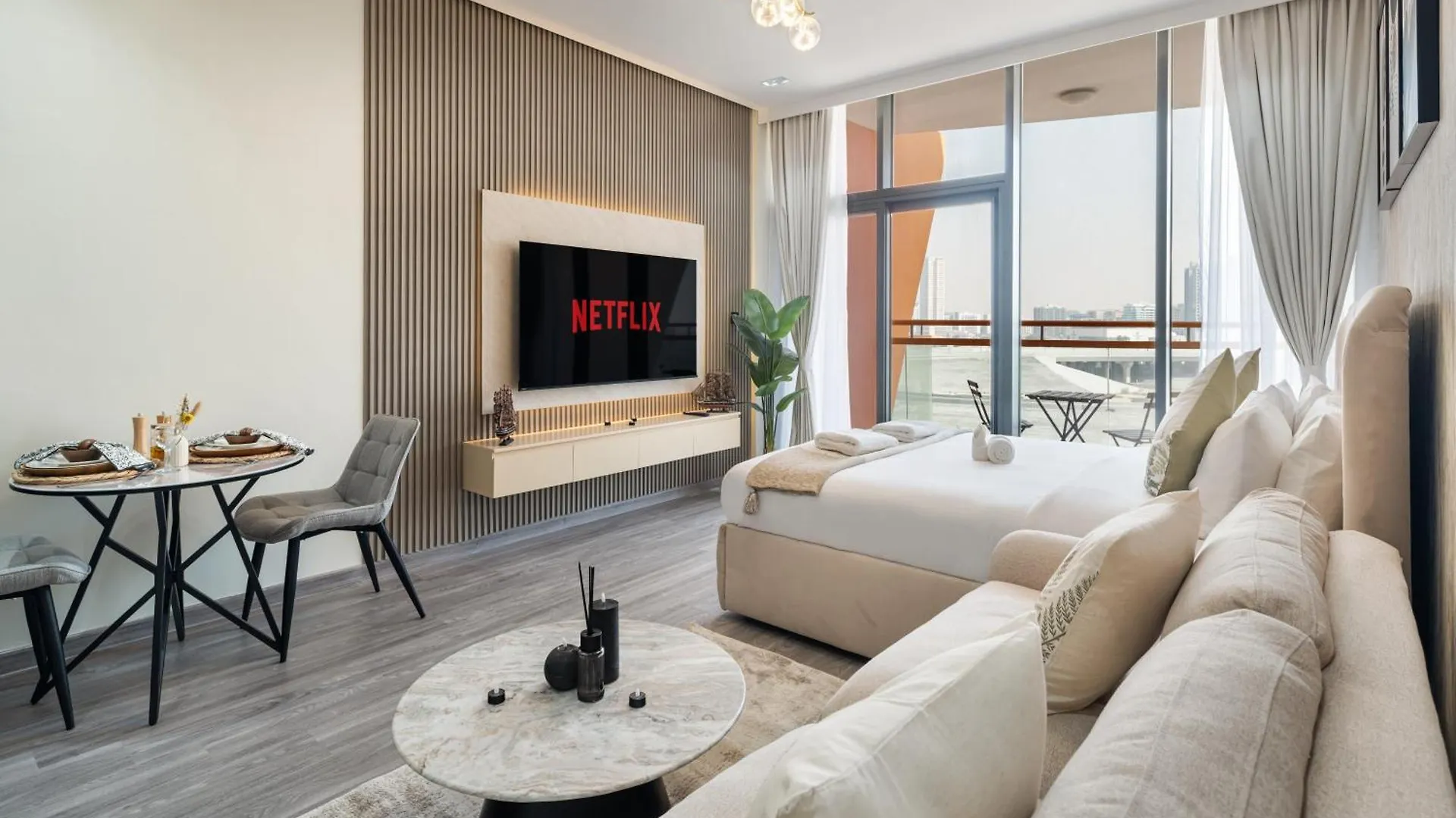 Stylish Studio Apartment In Binghatti Crystals Dubai